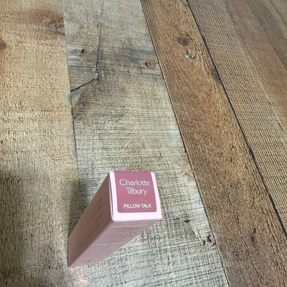 NIB - Charlotte Tilbury - Matte Beauty Blush Wand - Pillow Talk